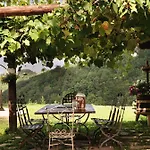 Nocleg ze śniadaniem Cascina Facelli - Luxury 4*
