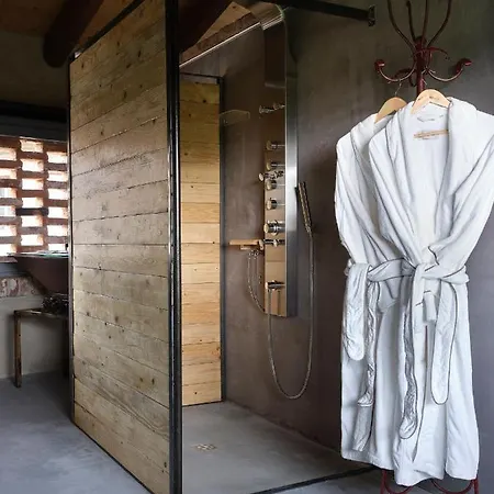 Bed & Breakfast Cascina Facelli - Luxury Bossolasco