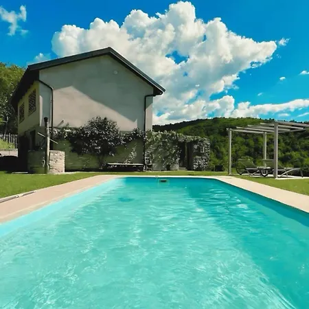 Cascina Facelli - Luxury Bossolasco