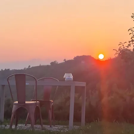 Cascina Facelli - Luxury Bed and breakfast Bossolasco