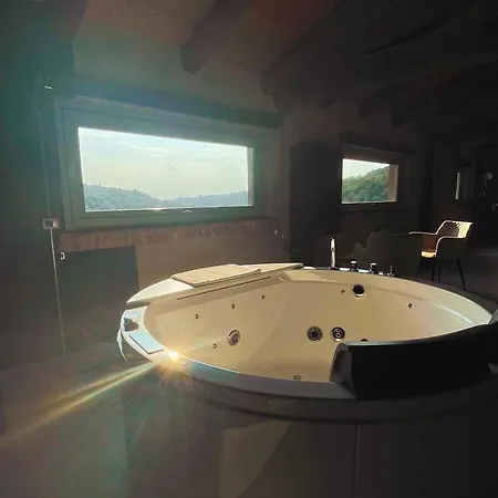 Cascina Facelli - Luxury Bed & Breakfast