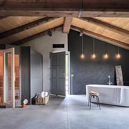 Cascina Facelli - Luxury فندق مبيت وإفطار 4*