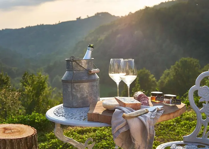 Cascina Facelli - Luxury Frühstückspension Bossolasco