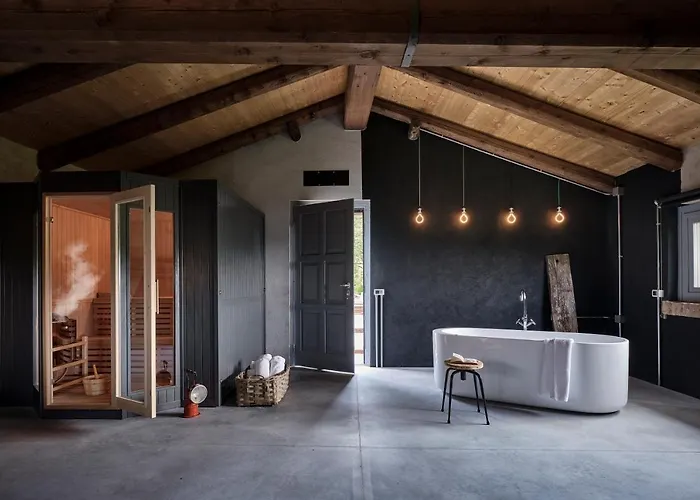 Cascina Facelli - Luxury 4* Bossolasco