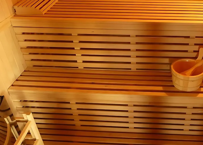 Frühstückspension Cascina Facelli - Luxury Bossolasco